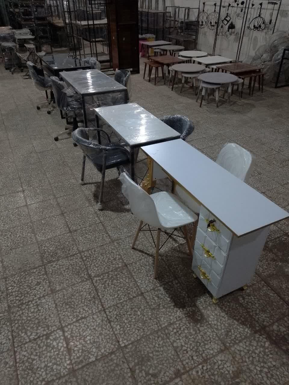 تولید انواع میز ناخن|آرایشگاه و سالن‌های زیبایی|اصفهان, قهجاورستان|دیوار