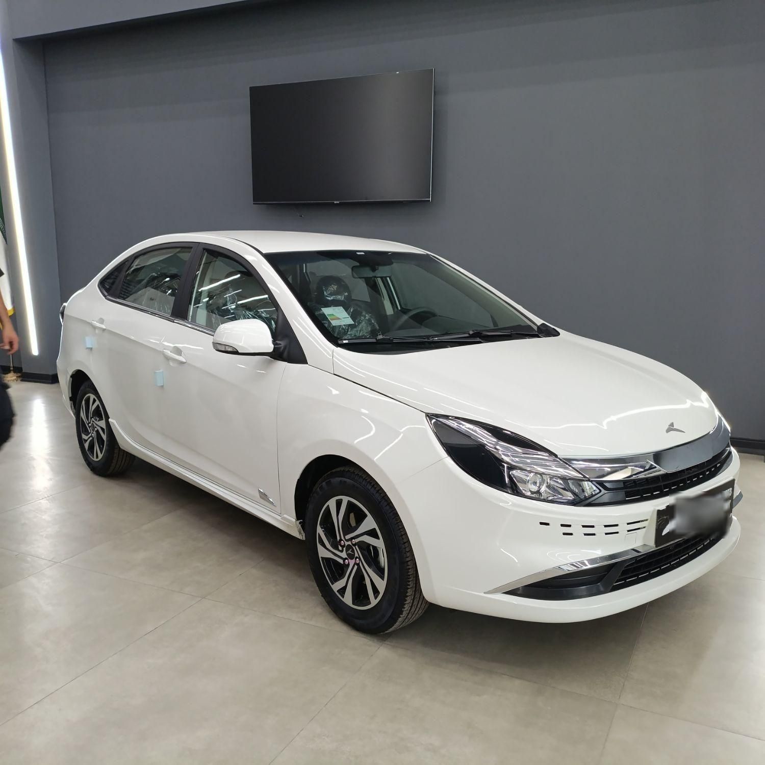 ثبت نام Kmc ایگل فوری در نمایندگی احمدی نژاد|خودرو سواری و وانت|کرمان, |دیوار