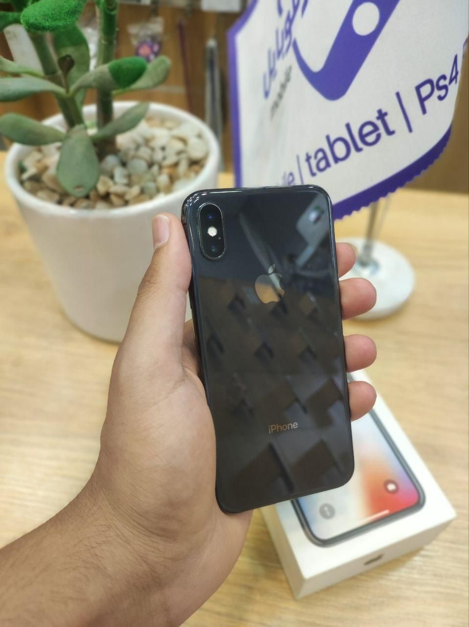اپل iPhone X با حافظهٔ ۶۴ گیگابایت|موبایل|قم, زنبیل آباد|دیوار