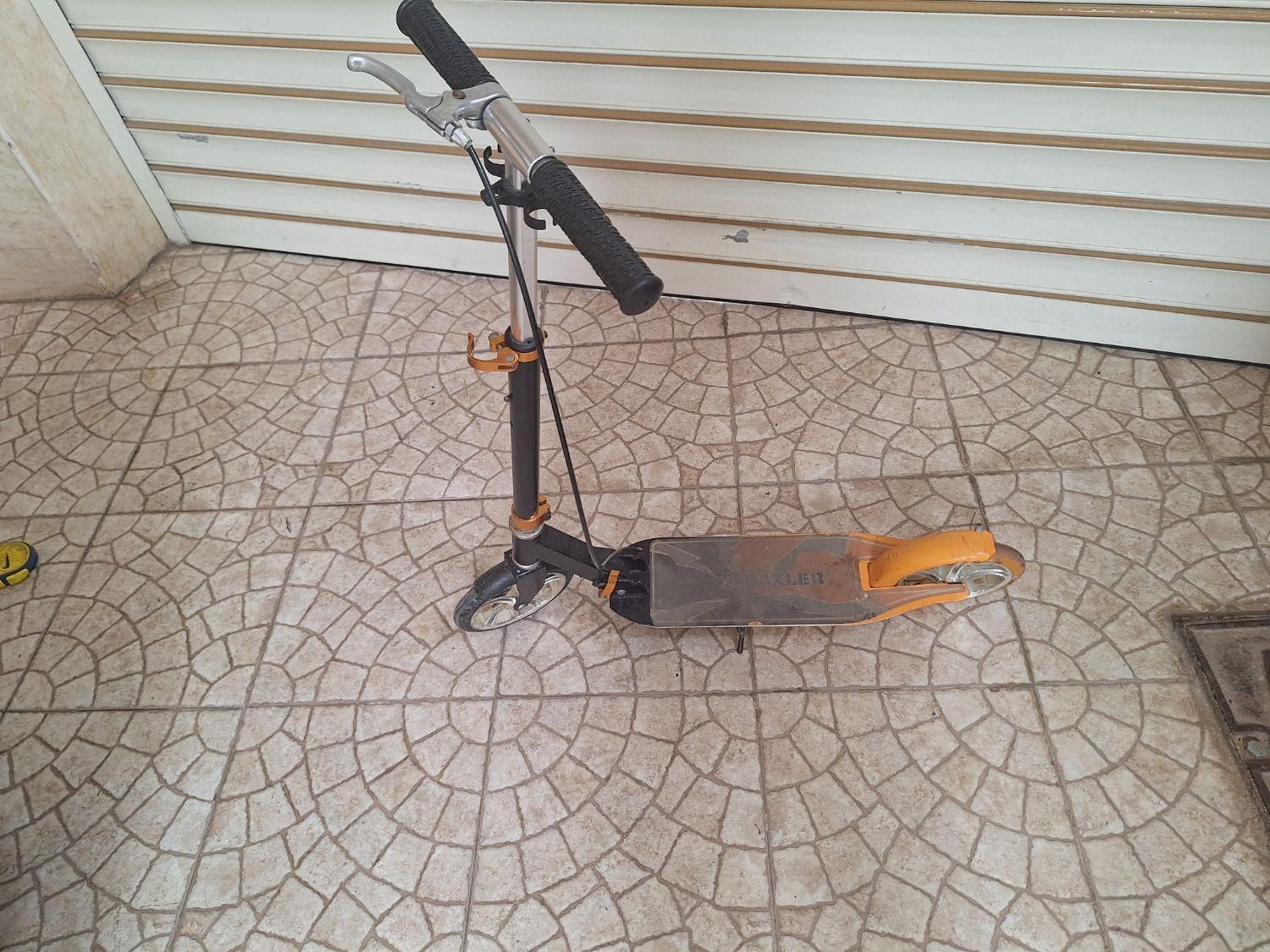 اسکوتر آلومینیومی با چرخ های پلی کربنات مدل BAXLER|دوچرخه، اسکیت، اسکوتر|رشت, آزادگان|دیوار