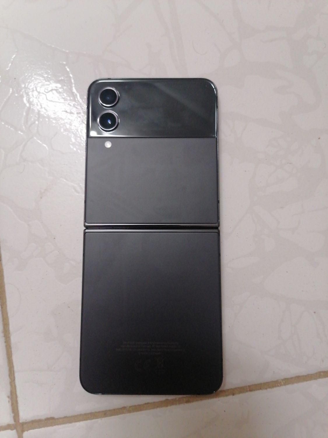 سامسونگ Galaxy Z Flip4 با حافظهٔ ۵۱۲ گیگابایت|موبایل|کرج, ساسانی (قلمستان)|دیوار