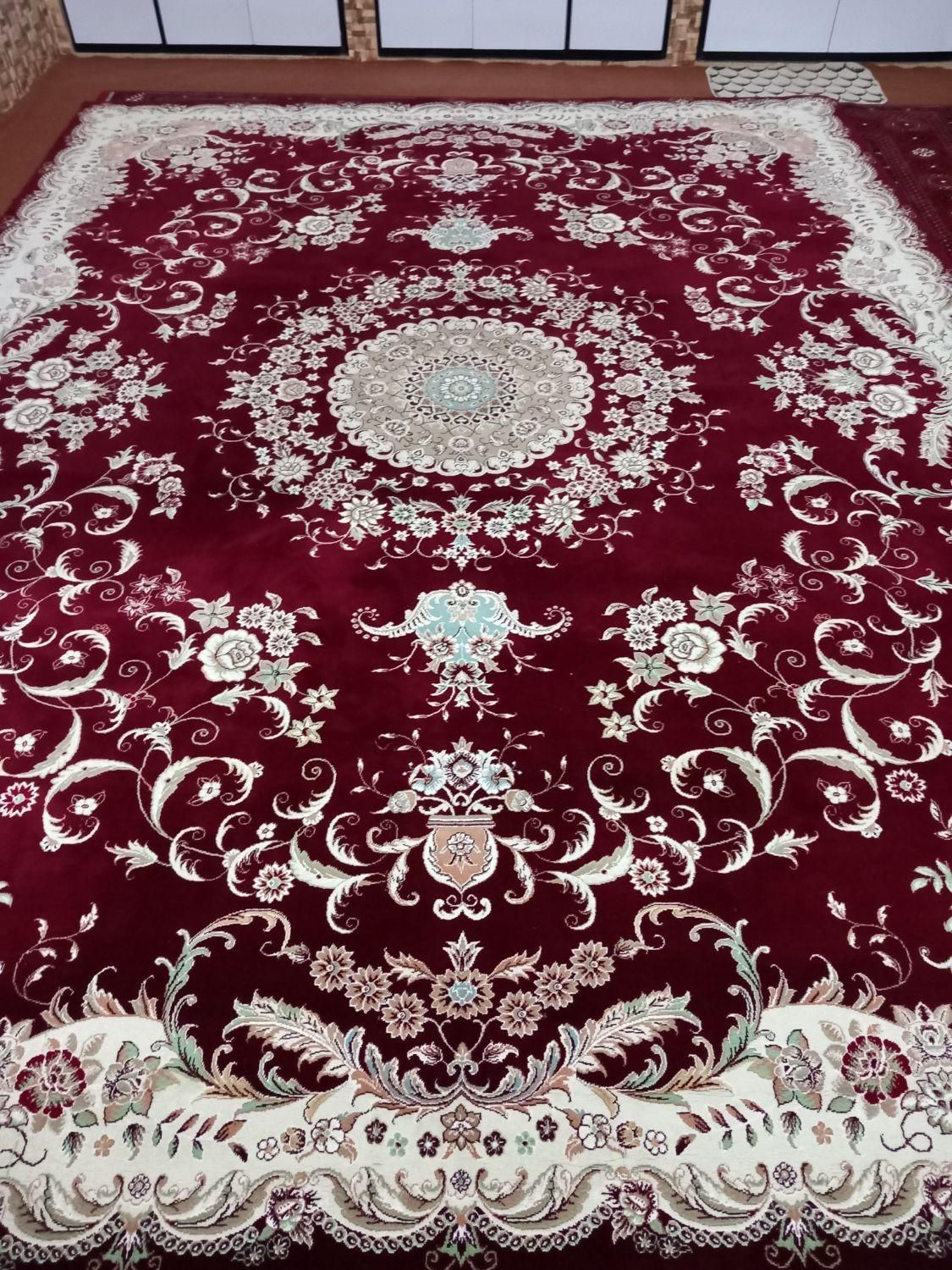 فرش ۱۲ متری .|فرش|آق قلا, |دیوار