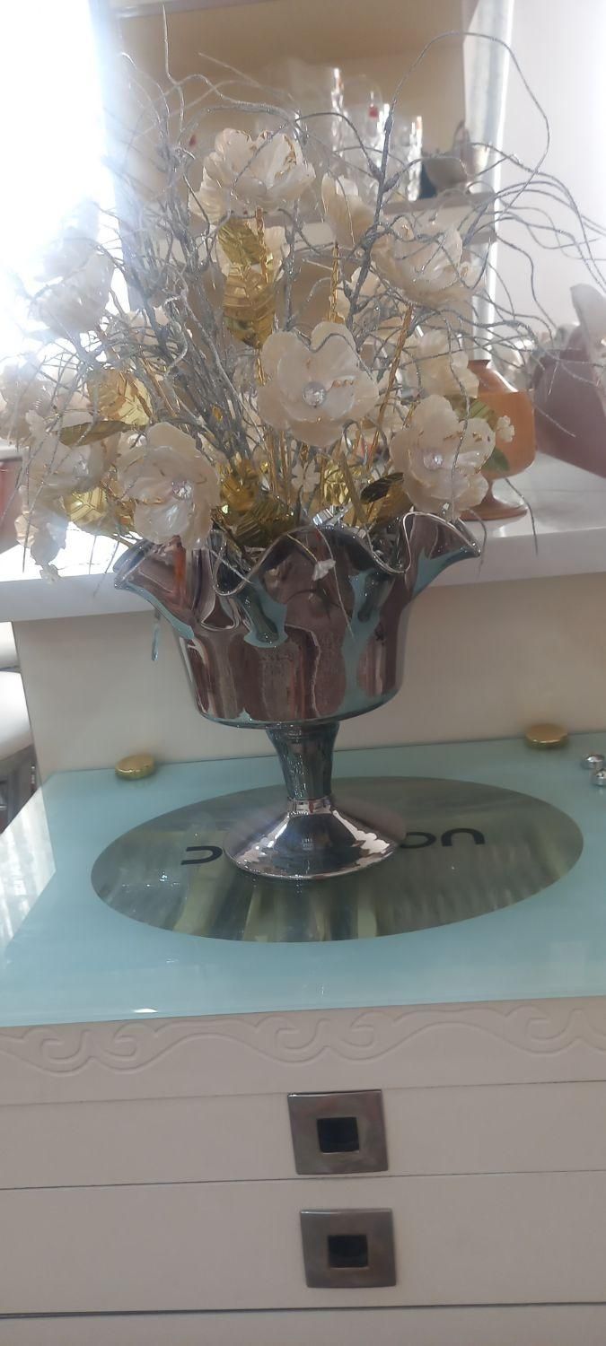 گلدان و گل نقره ای|گل مصنوعی|گلستان (تهران), |دیوار