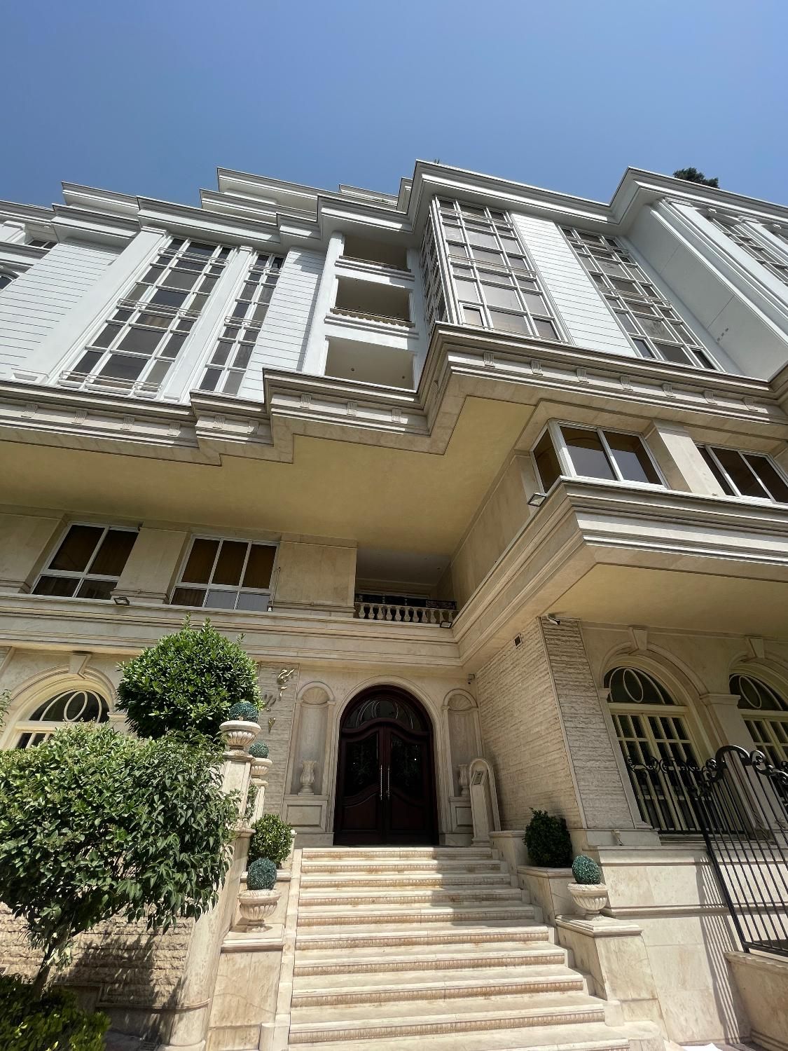 نیاوران۲۲۰متر۳خواب برج باغ/ویوابدی/تاپ لوکیشن|اجارهٔ آپارتمان|تهران, اقدسیه|دیوار
