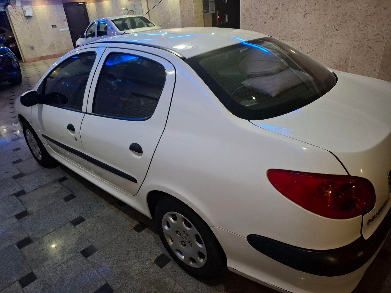 پژو 206 SD V8، مدل ۱۳۹۵،سفید رنگ|خودرو سواری و وانت|تهران, ابوذر (منطقه ۱۵)|دیوار