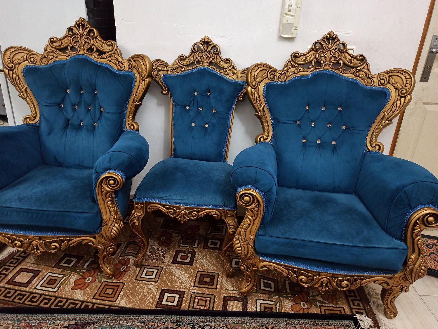 مبلمان سلطنتی ۹نفره همراه با جلو مبلی کاملاسالم|مبلمان خانگی و میز عسلی|آستانه اشرفیه, |دیوار