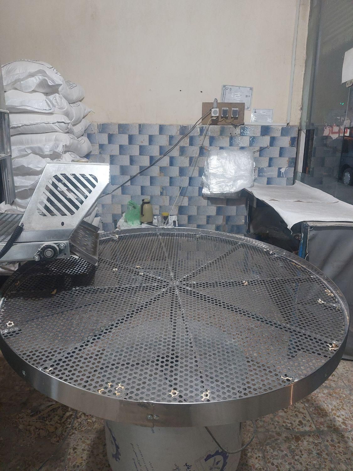 فروش امتیاز نانوایی لواش سهمیه دولتی|فروشگاه و مغازه|کوهدشت, |دیوار