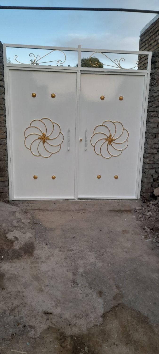 نقاشی ساختمان سید حسینی|خدمات پیشه و مهارت|مشهد, طلاب|دیوار