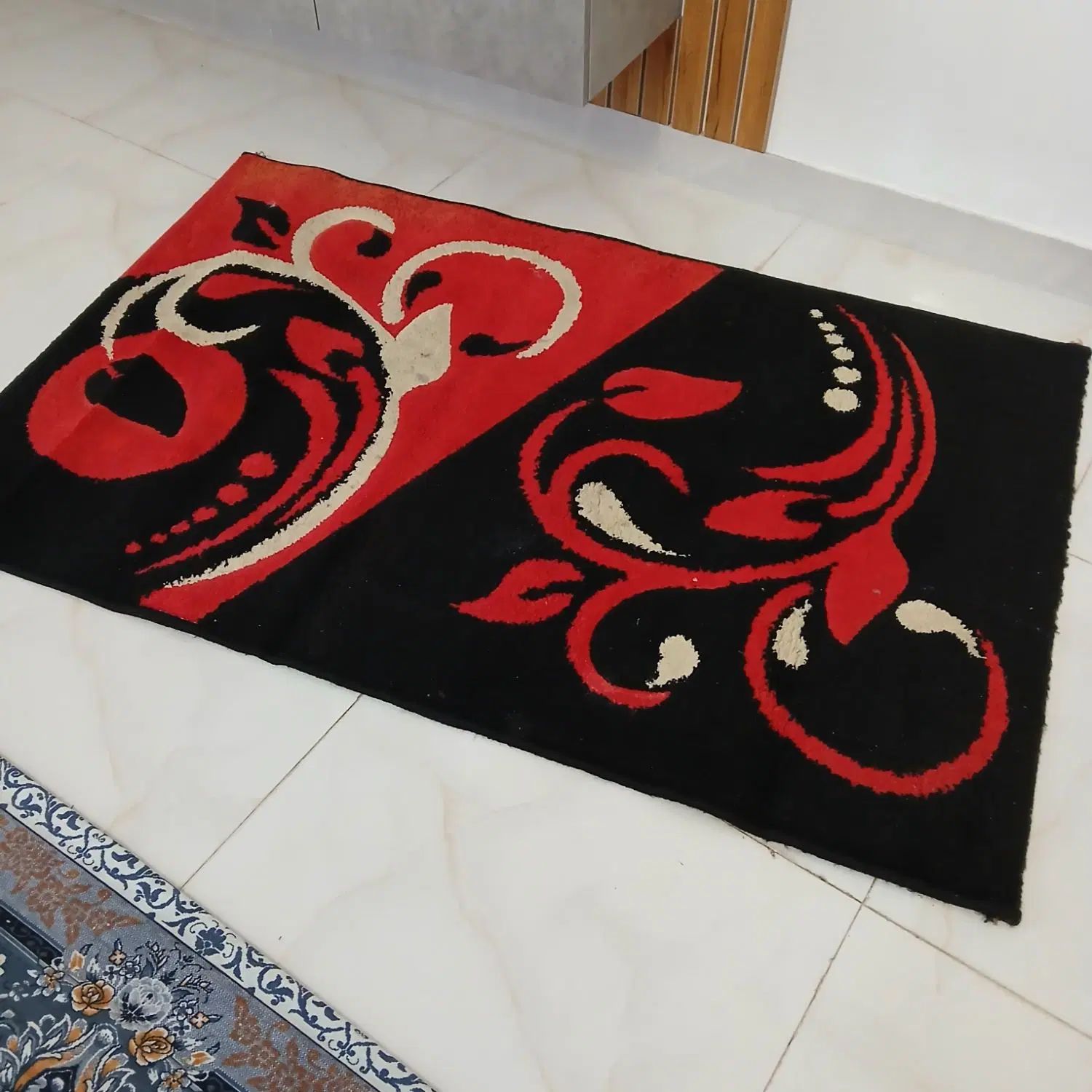 فروش دوقالیچه ۱دراونیم متری ویک عدد قالیچه ۴متری|فرش|رشت, یخسازی|دیوار