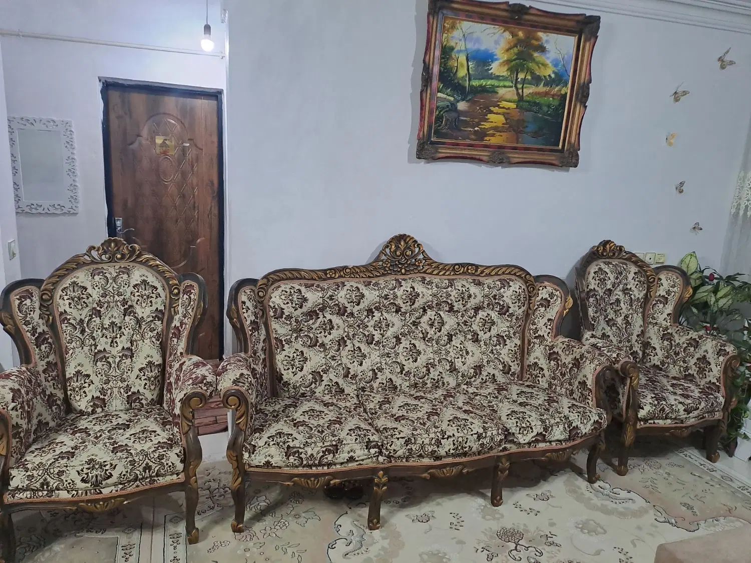 مبلمان‌ سلطنتی شیک|مبلمان خانگی و میز عسلی|رشت, پیرکلاچای|دیوار