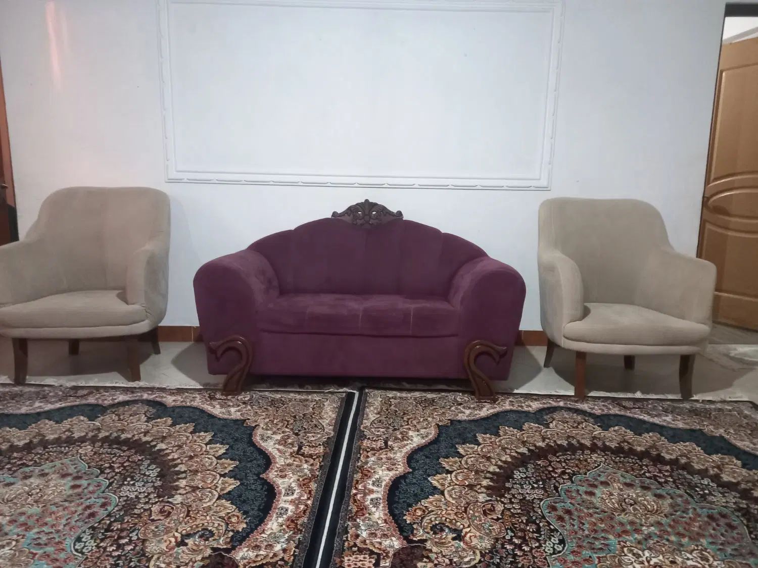مبل هفت نفره سالم در حد نو|مبلمان خانگی و میز عسلی|رشت, معلولین|دیوار