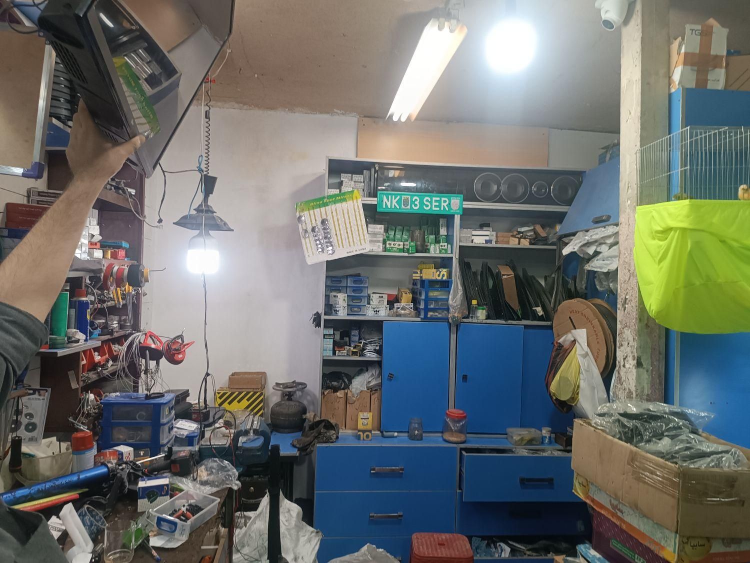 همکار در صنف شیشه اتومبیل|استخدام صنعتی، فنی، مهندسی|تهران, جی|دیوار