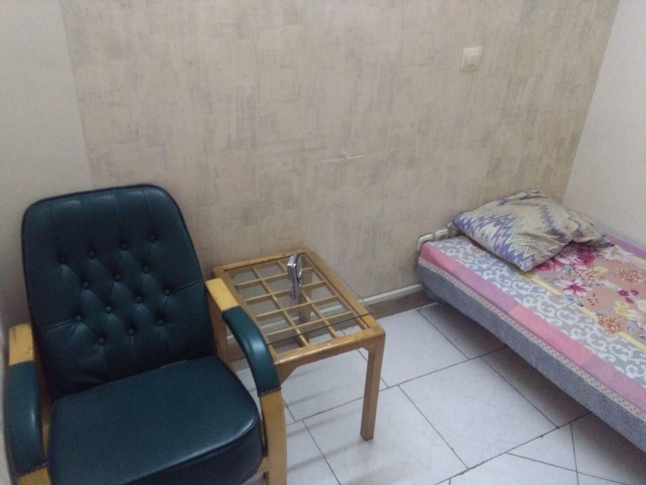 میدان فردوسی - یک اتاق مبله|اجارهٔ کوتاه‌مدت آپارتمان و سوئیت|تهران, ابراهیم‌آباد|دیوار