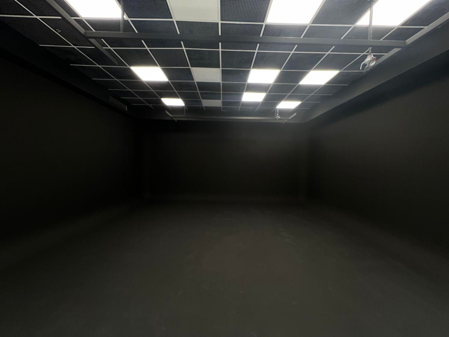 استودیو تولید محتوا ( لوکیشن عکاسی و فیلمبرداری )|اجارهٔ کوتاهمدت دفتر کار و فضای آموزشی|تهران, فلسطین (میدان انقلاب)|دیوار