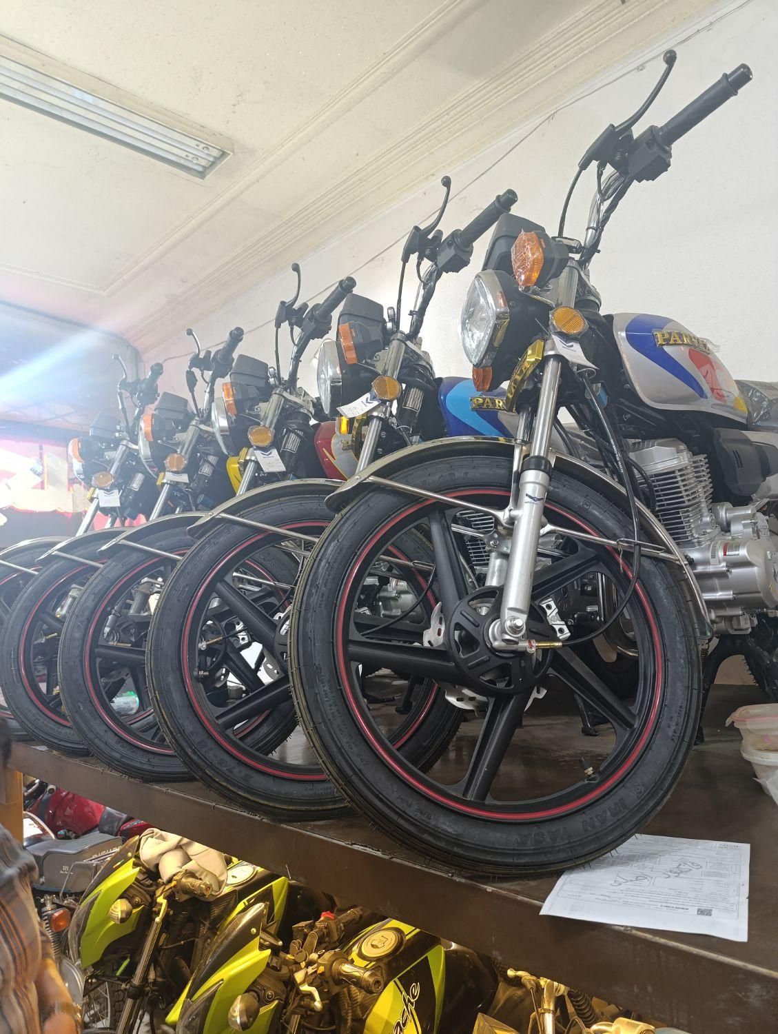 موتور هندا خشک 1404 ازدم قسط با یکسال بیمه|موتورسیکلت|مشهد, طبرسی شمالی|دیوار