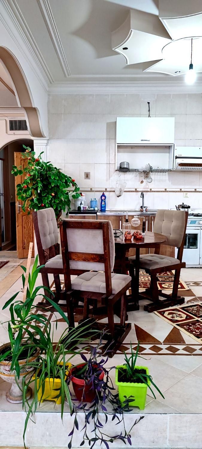 اجاره روزانه/هفتگی/ماهانه آپارتمان۱۷۰ متری ویلایی|اجارهٔ کوتاه‌مدت آپارتمان و سوئیت|بروجرد, |دیوار