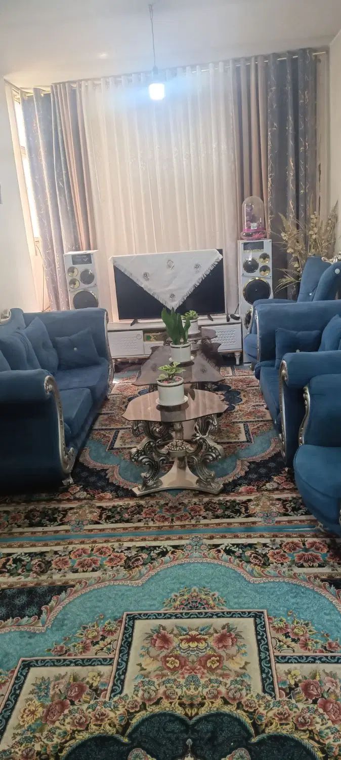 مبلمان و میز ناهار خوری|مبلمان خانگی و میز عسلی|اصفهان, ارزنان|دیوار