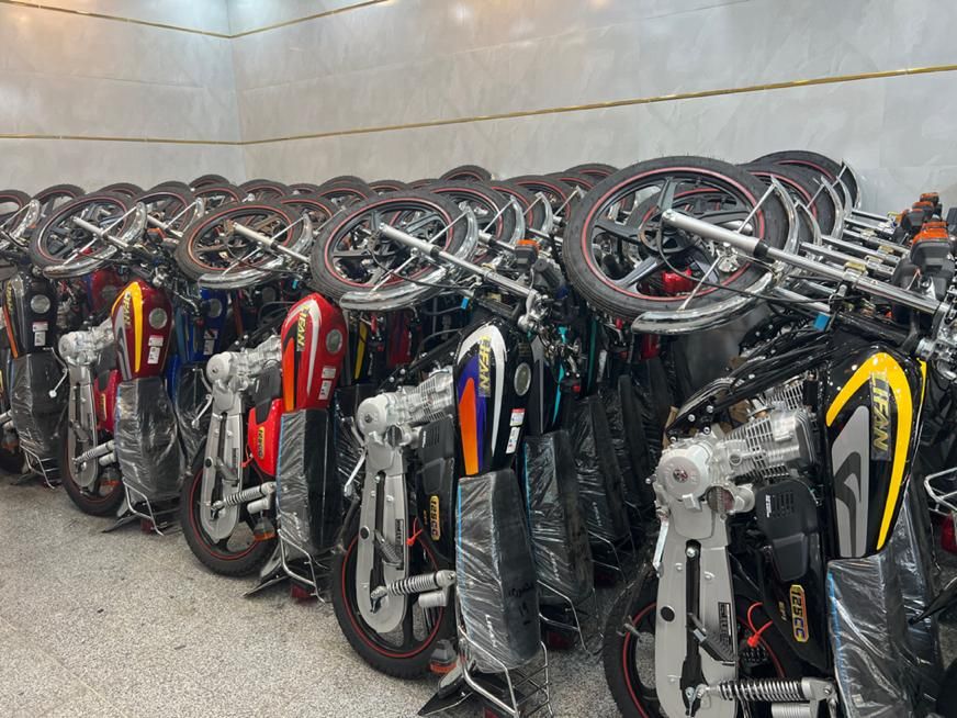 پرواز احسان ۲۰۰ خشک صفر ۱۴۰۴|موتورسیکلت|اصفهان, فروردین|دیوار