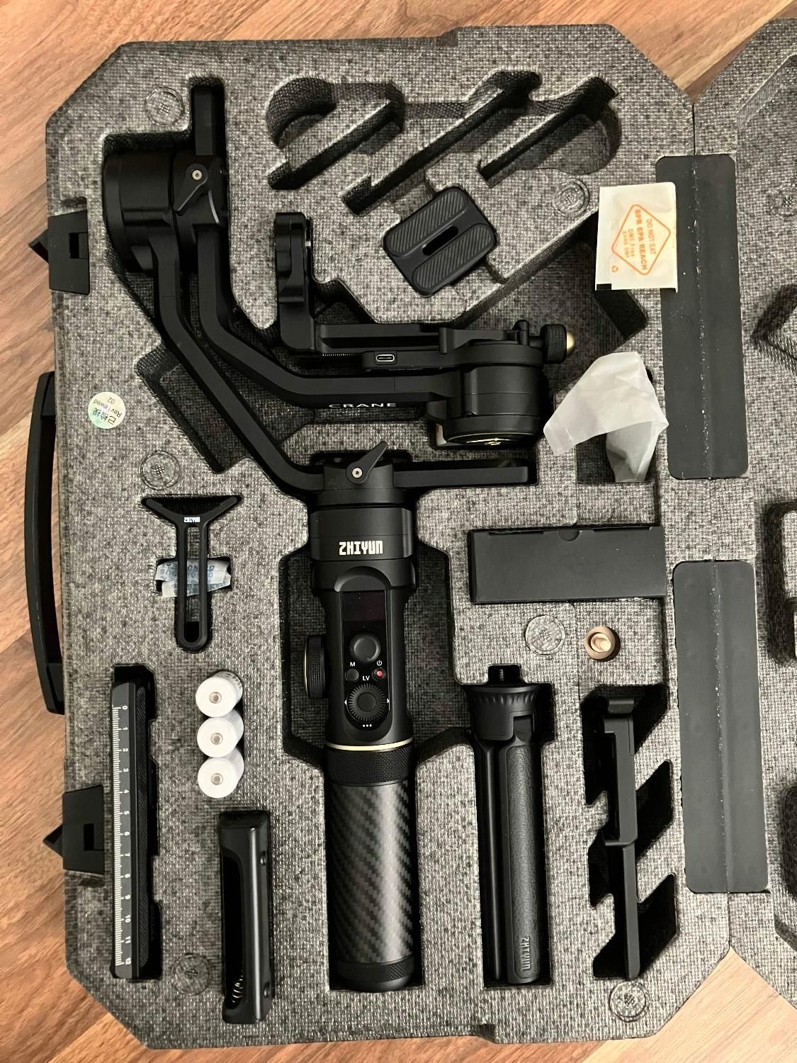 لرزشگیر و گیمبال دوربین ژیون Zhiyun-Tech CRANE 2S|دوربین عکاسی و فیلم‌برداری|تهران, قیطریه|دیوار
