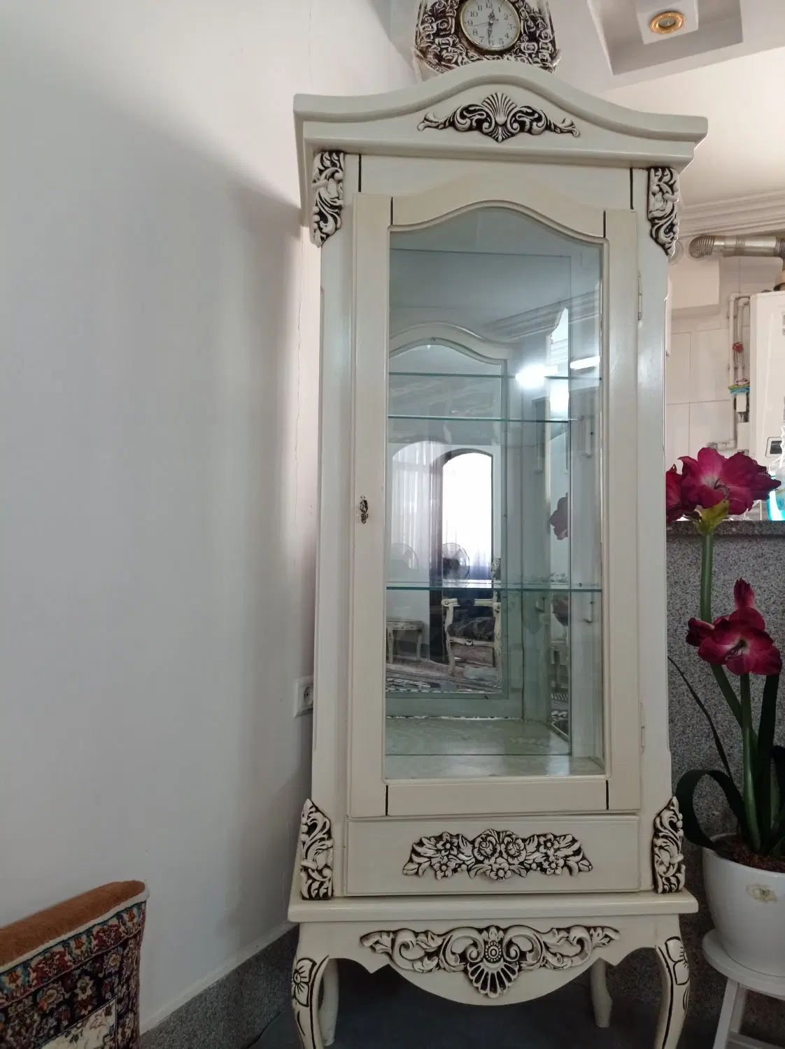 گنجه|بوفه، ویترین، کنسول|مشهد, مصلی (کارمندان اول)|دیوار