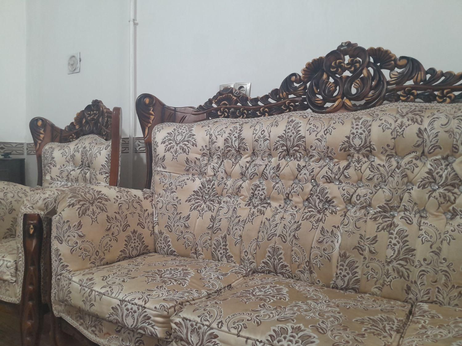 مبلمان سلطنتی|مبلمان خانگی و میز عسلی|تاکستان, |دیوار
