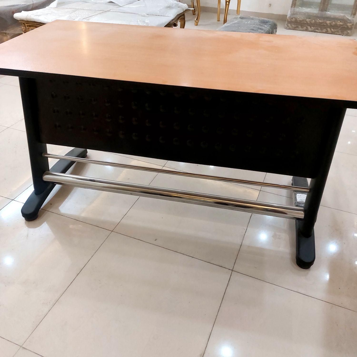 میز تحریر اداری و فایل سه کشو|میز تحریر و کامپیوتر|مشهد, امیر|دیوار