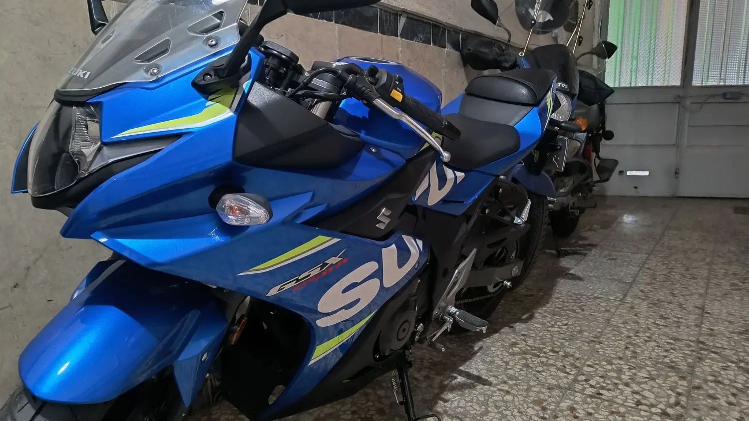 سوزوکی gsx 250R دو سیلندر معاوضه با موتور ارزان تر|موتورسیکلت|تهران, شیوا|دیوار