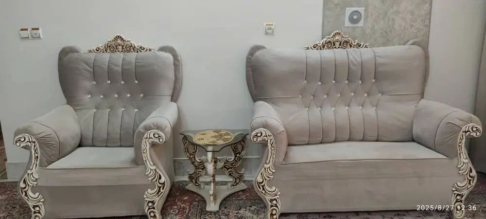 مبلمان هفت نفره به همراه میز و دو عدد عسلی|مبلمان خانگی و میز عسلی|ملایر, |دیوار