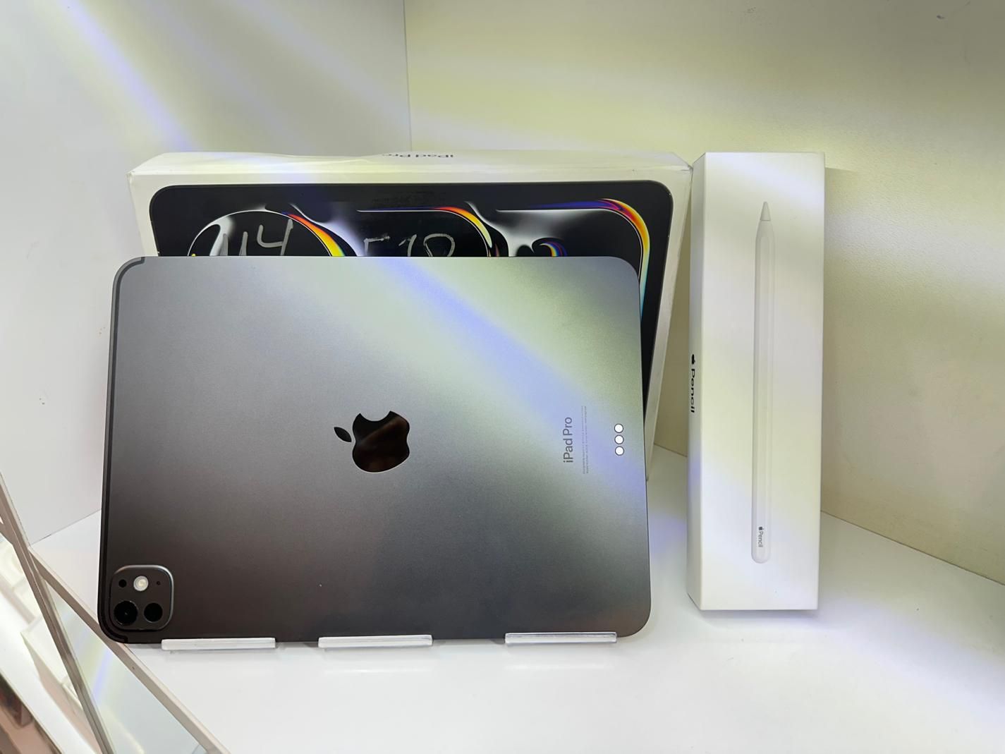 Ipad pro 2024 m4 512GB مشابه اکبند ۱۵۰ بار شارژ|تبلت|کرج, کوی امامیه|دیوار