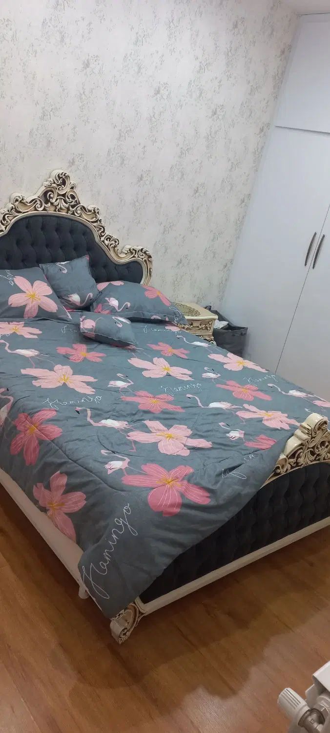 سرویس خواب بدون تشک با دوعدد پاتختی و میز ارایش|تخت و سرویس خواب|گنبد کاووس, |دیوار