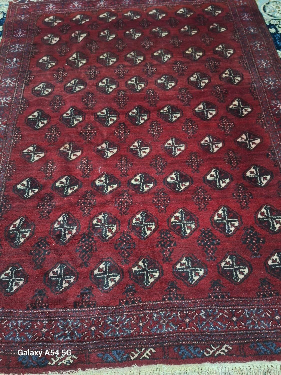 فرش ۲×۳دستباف بعلت نیاز مالی فوری فروش|فرش|صومعهسرا, |دیوار