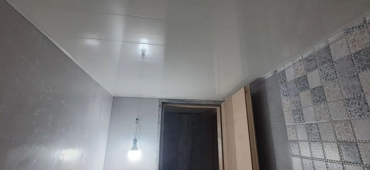 نصب نصاب دیوارکوب سقف قرنیز تایل ماربل شیت pvc|خدمات پیشه و مهارت|نجف‌آباد, بازار|دیوار