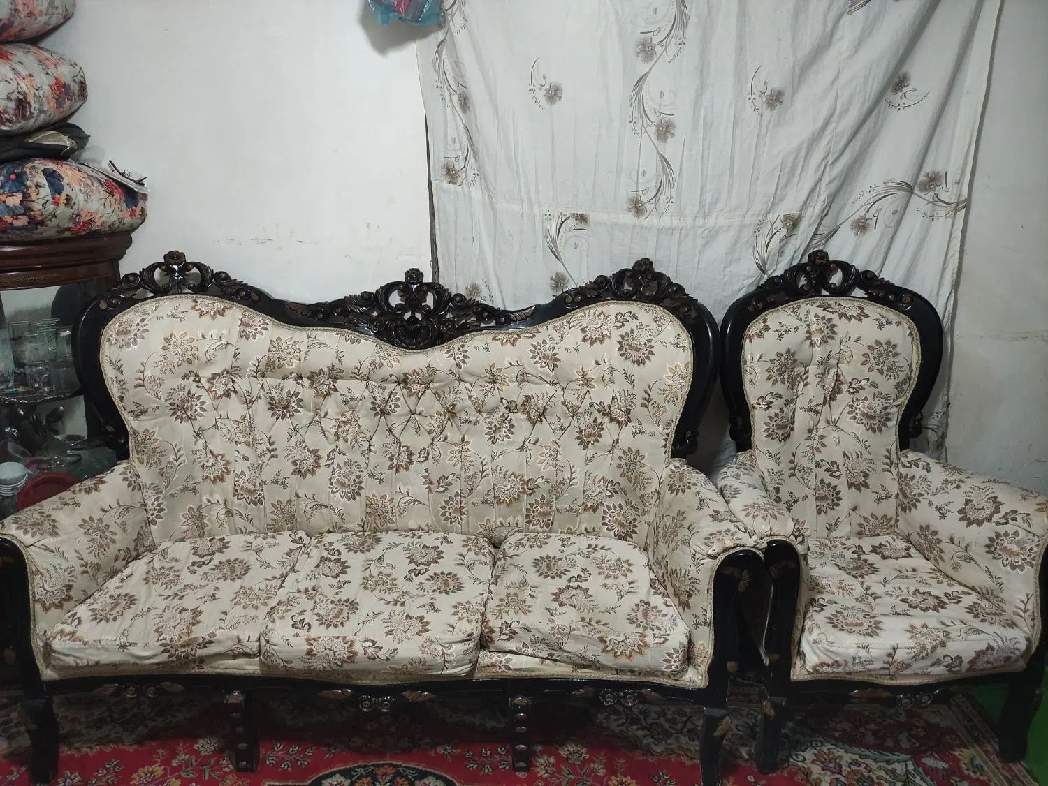مبل۶ نفره در حد نو و بسیار سالم همراه با ۳تا عسلی|مبلمان خانگی و میز عسلی|آبعلی, |دیوار