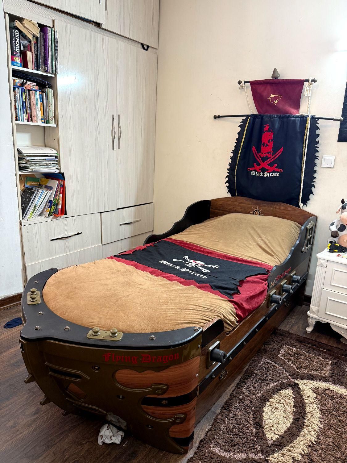 تخت و کمد برند آپادانا طرح کشتی|تخت و سرویس خواب|تهران, ازگل|دیوار