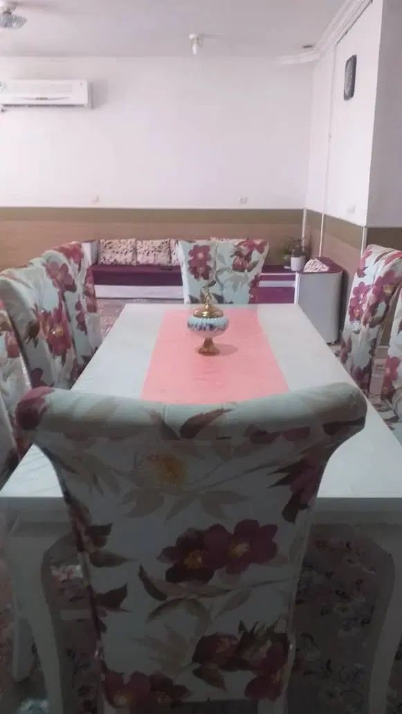 یه دست مبلمان همراه با میز غذا خوری  قیمت8000000|مبلمان خانگی و میز عسلی|آبدانان, |دیوار