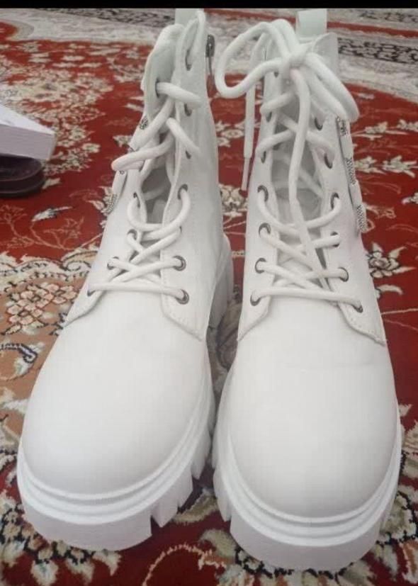 نیم بوت سفید|کیف، کفش، کمربند|سبزوار, پاسداران|دیوار