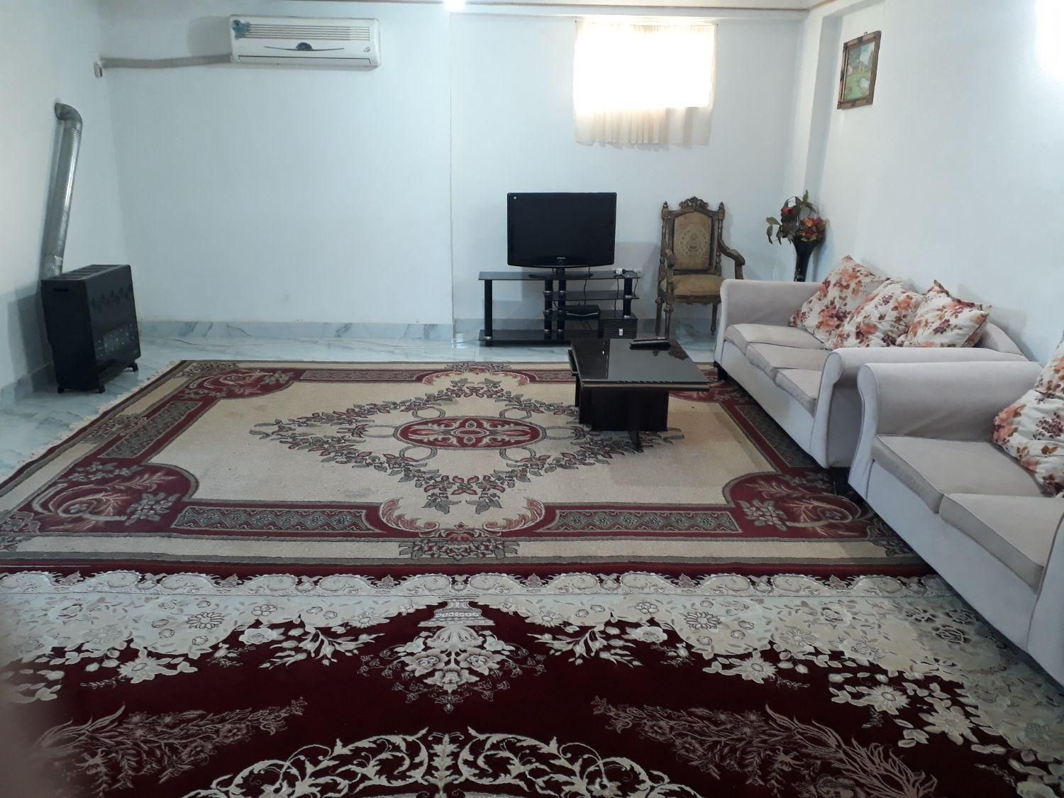 ویلادربست|اجارهٔ کوتاه‌مدت ویلا و باغ|چمستان, |دیوار