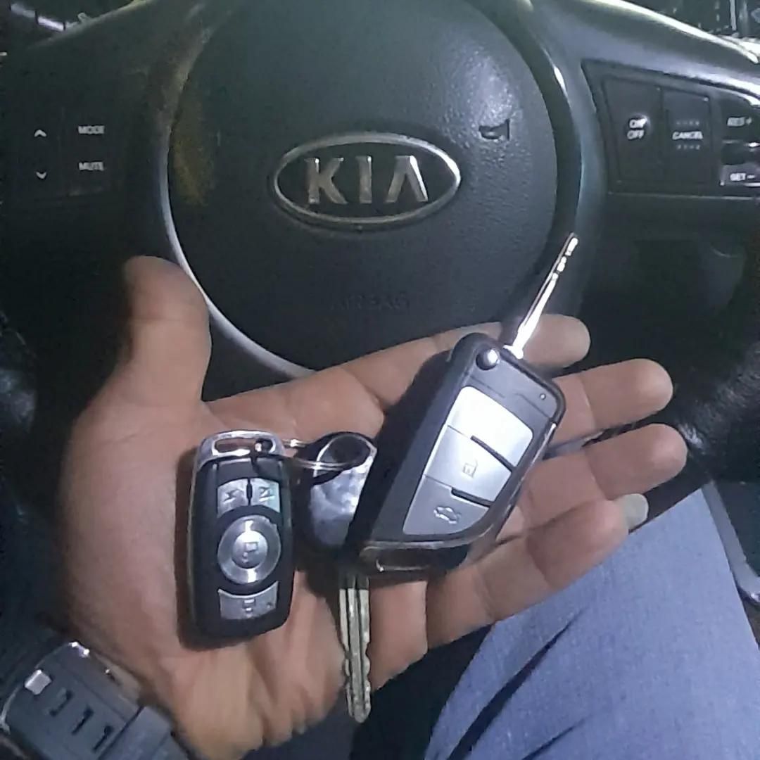 کلید سازی شبانه روزی (خودرو ،منزل)|خدمات پیشه و مهارت|شاهین‌شهر, عطار|دیوار