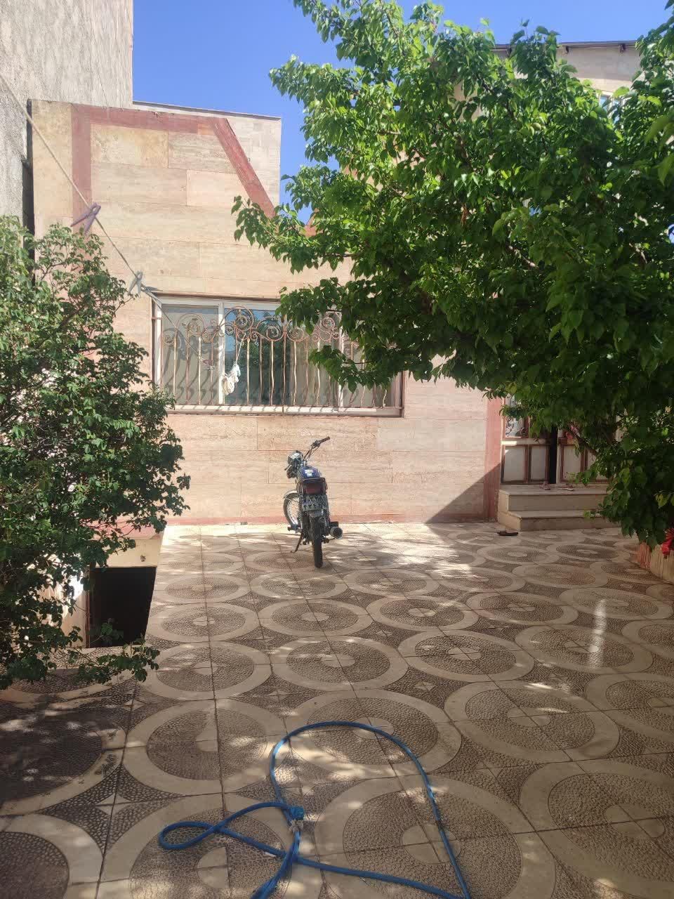 ملکیت دربستی// ۱۶۰ متر ملکیت دوبر // سند تک برگ|فروش خانه و ویلا|فیروزکوه, |دیوار