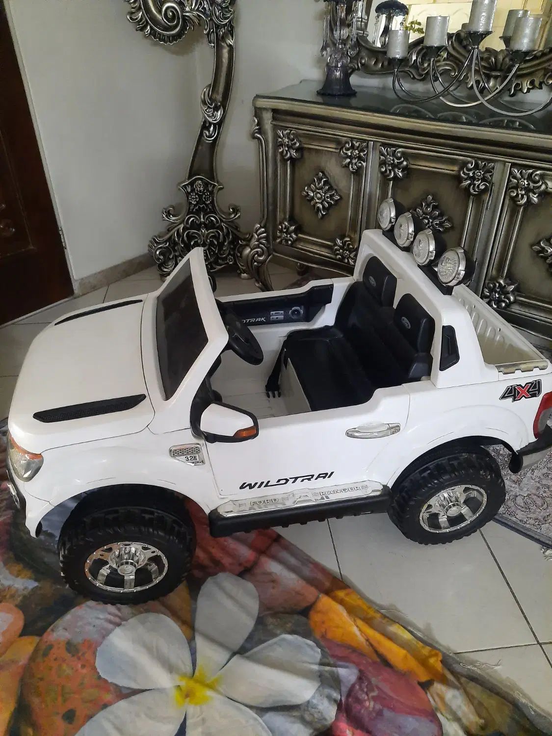 ماشین شارژی کودک مدل ford|اسباب و اثاث بچه|تهران, تهرانپارس غربی|دیوار