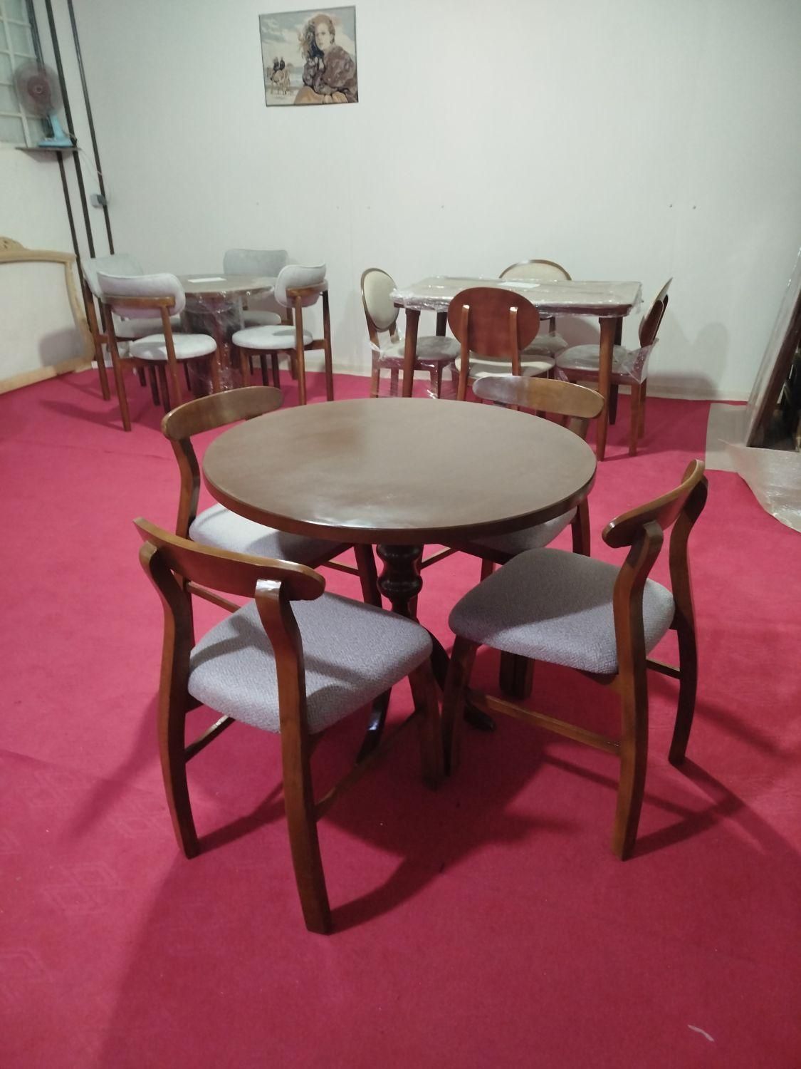 میز نهار خوری گلدانی و صندلی کایا|میز و صندلی غذاخوری|بومهن, |دیوار