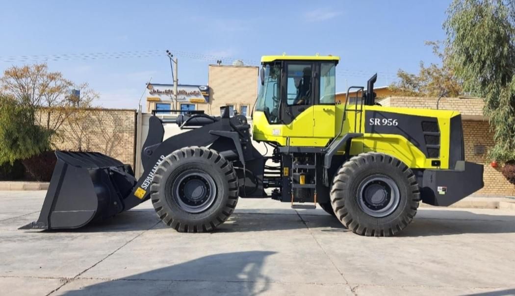 بیل ۲۲۰و۳۶۰و لودر ومینی بیل و بیل لاستیکی|خودرو سنگین|کرمان, |دیوار