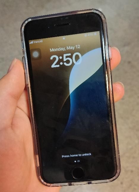 اپل iPhone SE (2022) با حافظهٔ ۱۲۸ گیگابایت|موبایل|تهران, شهرک انصار|دیوار