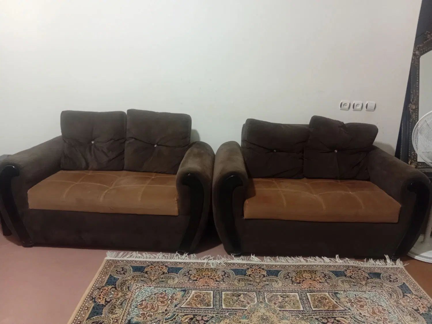 مبلمان ۸ نفره به همراه میز عسلی و میز وسط|مبلمان خانگی و میز عسلی|ساری, |دیوار