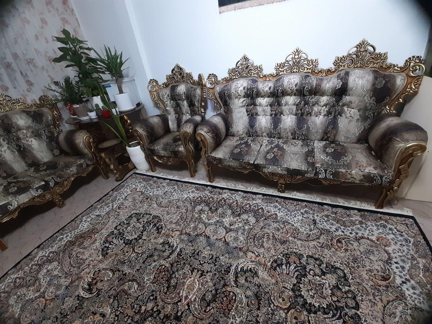 مبل،بوفه،تخت خواب،میزناهارخوری|مبلمان خانگی و میز عسلی|سیرجان, |دیوار