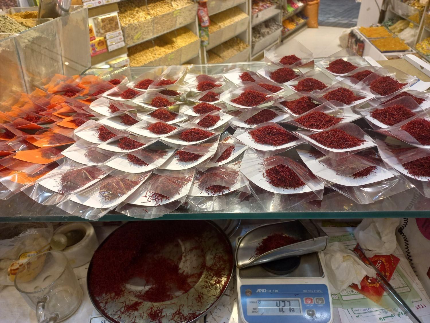زعفران درجه یه کشاورز قیمت عالی عمده وجزی|خوردنی و آشامیدنی|اصفهان, آزادگان|دیوار