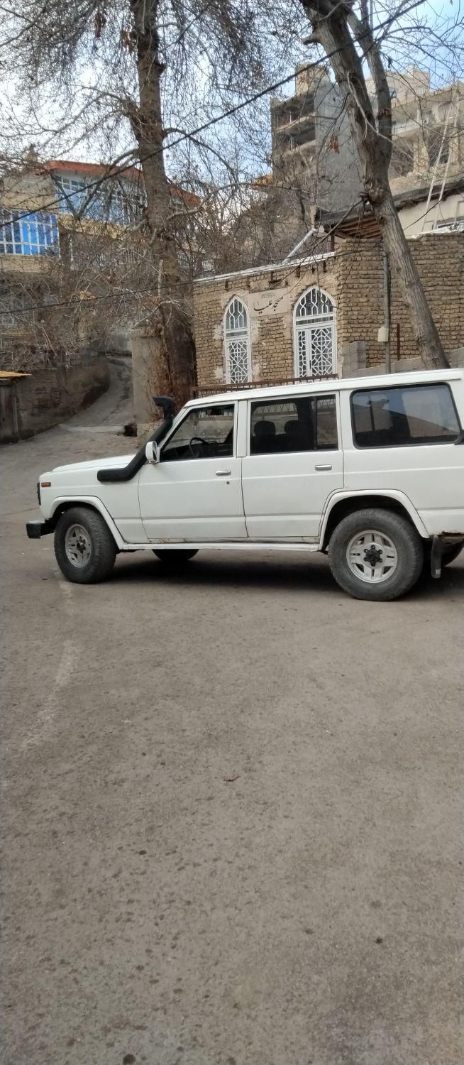 پاترول ۴در شیش سیلندر ،گیربکس شیش دنده|خودرو سواری و وانت|مشهد, دانشجو|دیوار