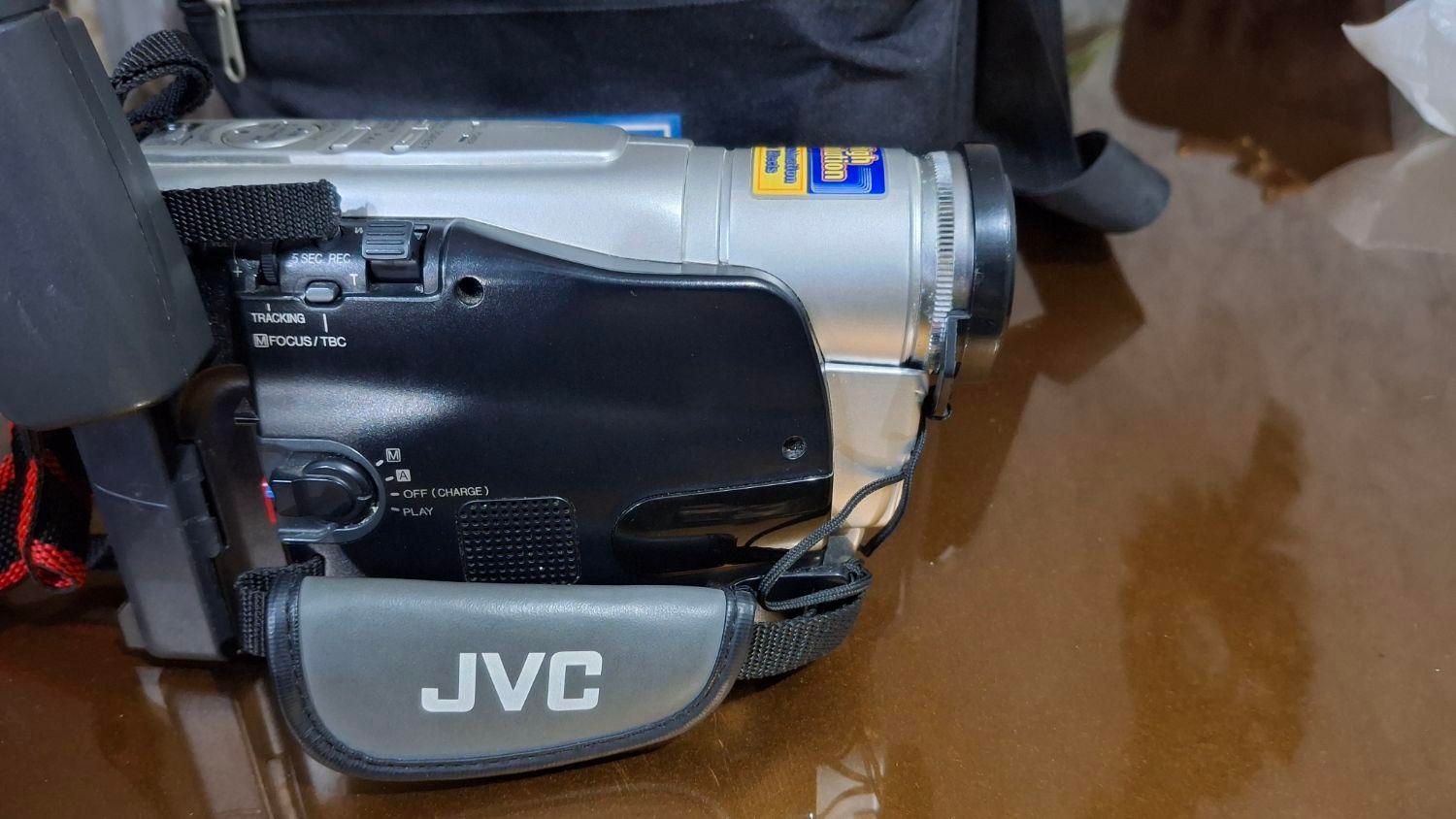 مدل jvc سالم سالم بون کوچکترین  اشکالی|دوربین عکاسی و فیلم‌برداری|بوشهر, |دیوار