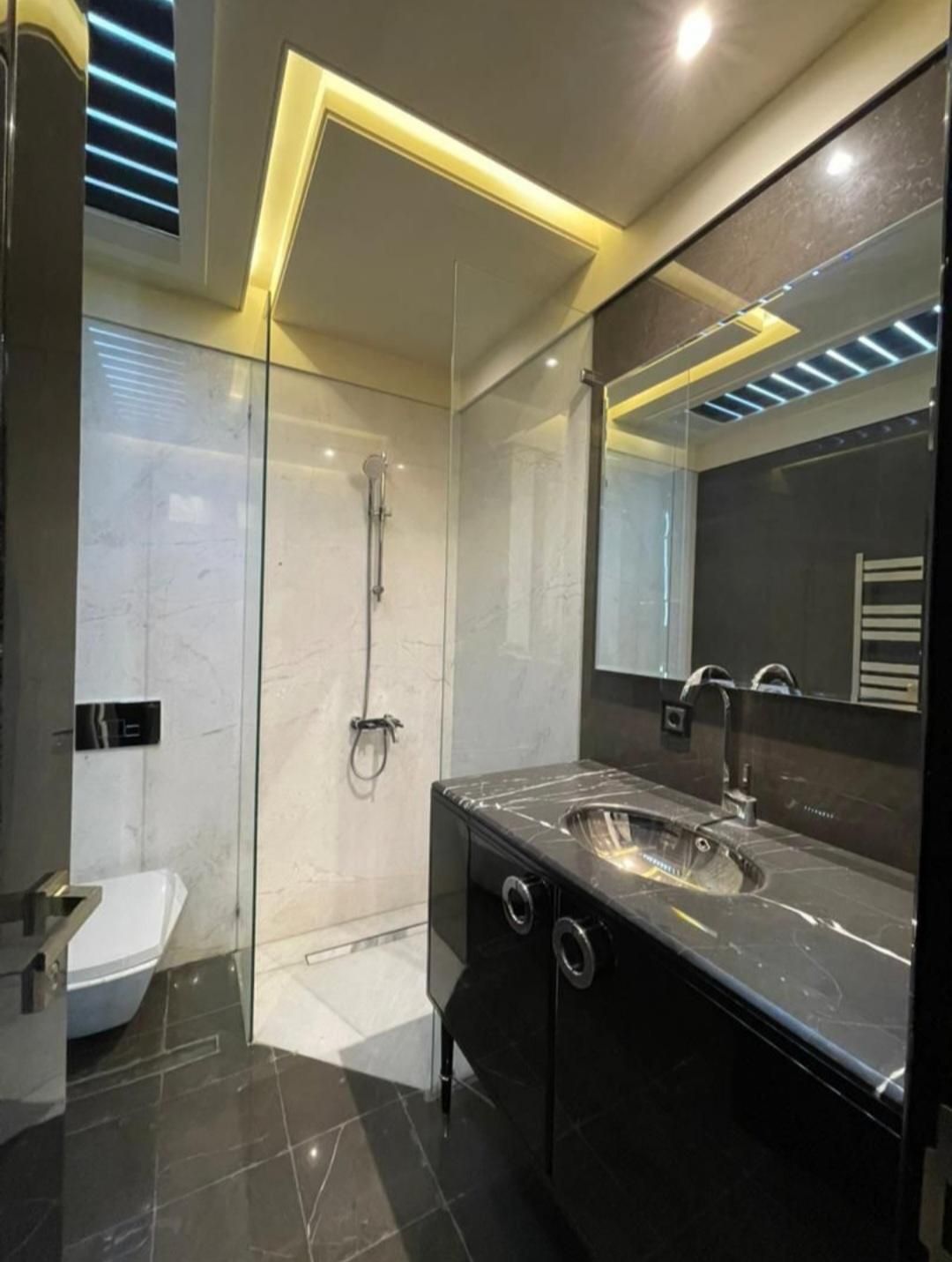 ۲۲۰متر * اول الهیه * حیاط اختصاصی* تماماً برند|فروش آپارتمان|مشهد, الهیه|دیوار