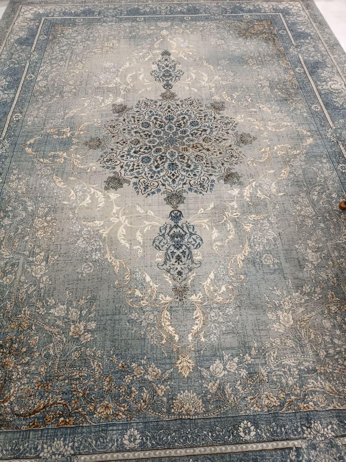 فرش 9 متری نو عید خریدم شسته نشده هنوز|فرش|کرج, گلشهر|دیوار